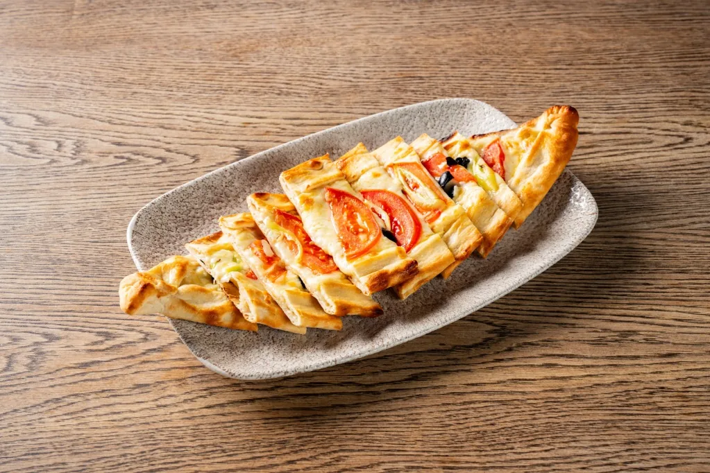 Kaşarlı Pide
